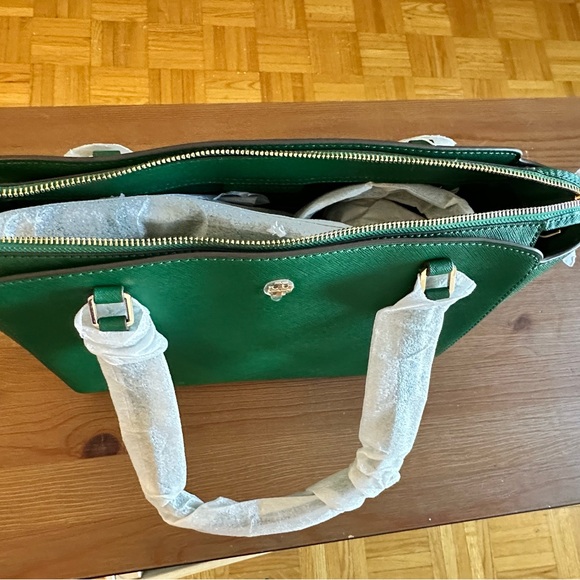 Tory Burch - Picture 1 of 2